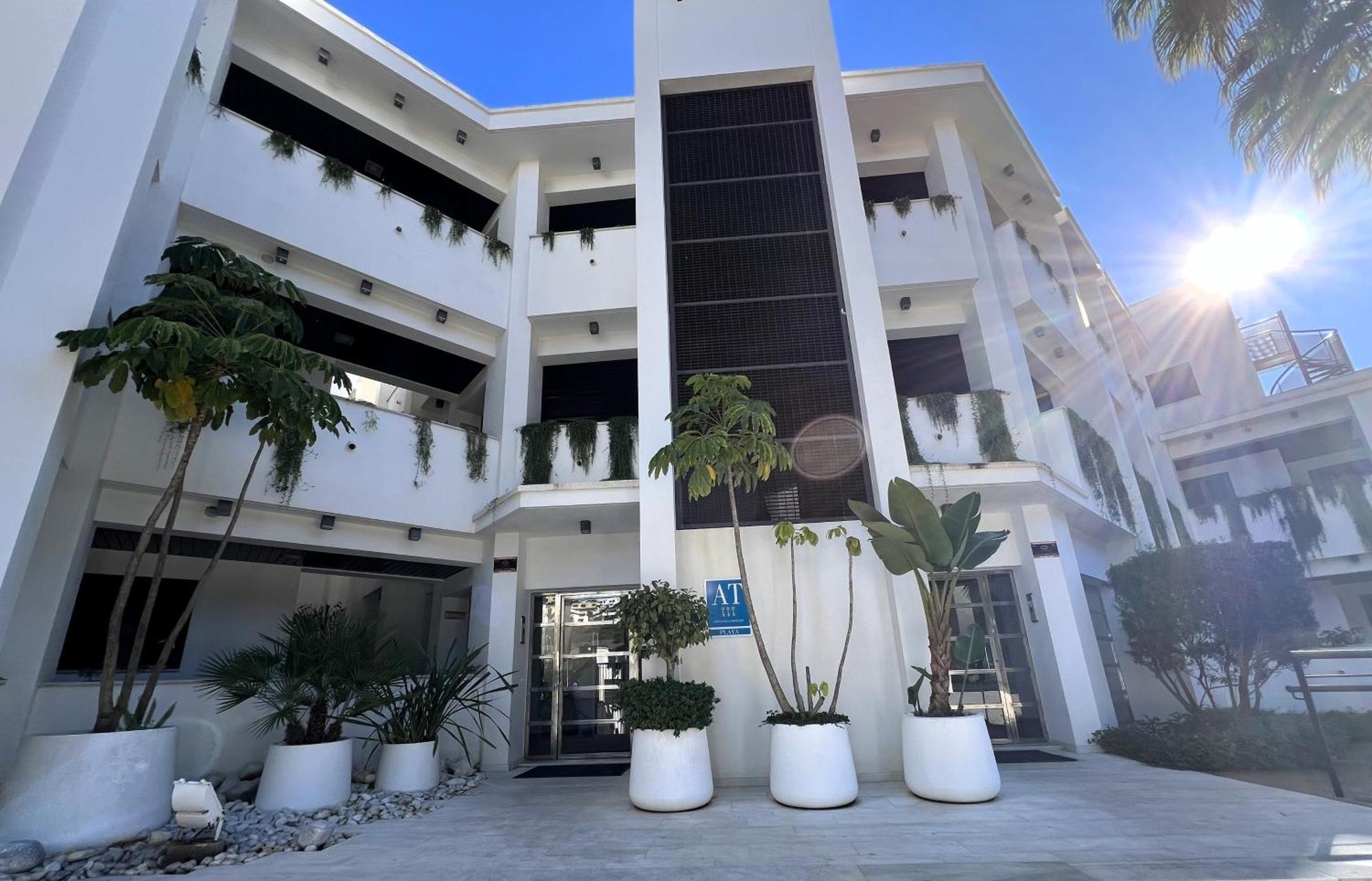 Sunrise Beach Front - Casares Del Mar Ngoại thất bức ảnh