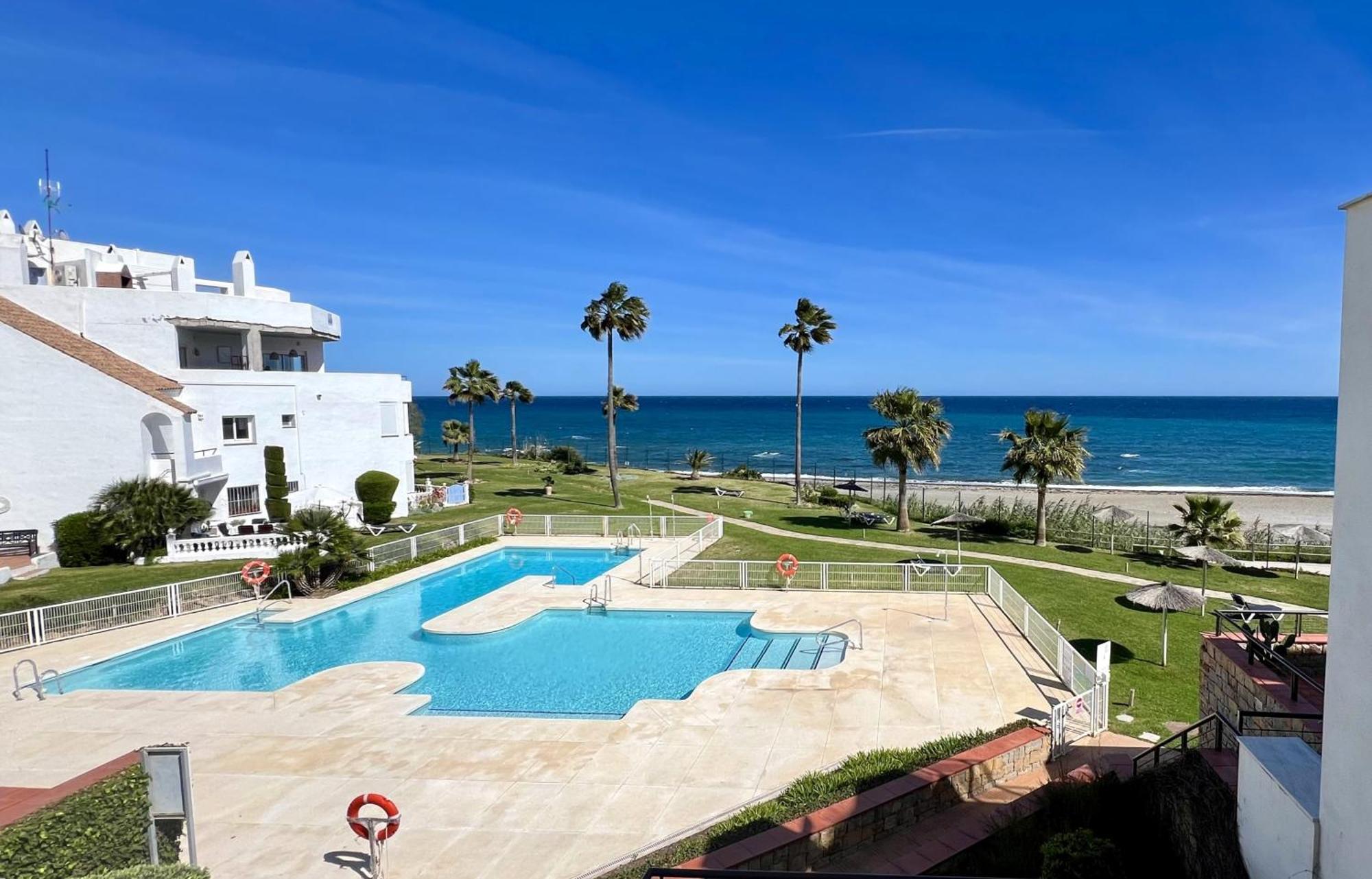 Sunrise Beach Front - Casares Del Mar Ngoại thất bức ảnh